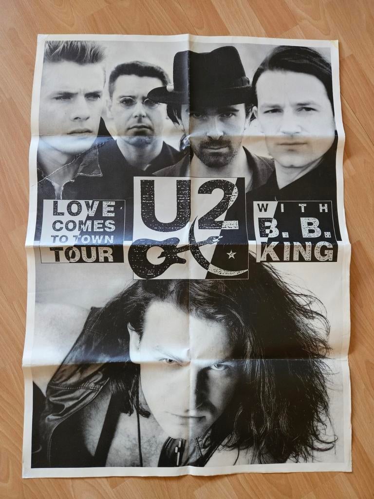 U2 poster Love Comes To Town Tour, Ophalen of Verzenden, A1 t/m A3, Muziek, Rechthoekig Staand