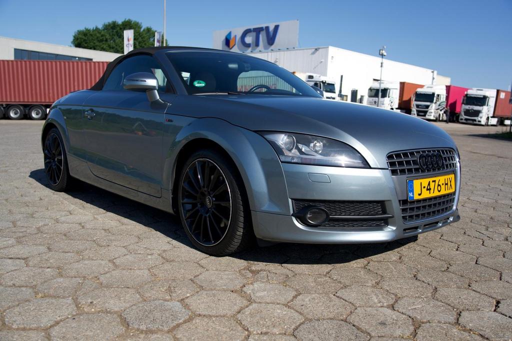 Audi TT 1.8 Roadster 118KW 2010 Grijs, Auto's, Voorwielaandrijving, TT, Beige, 4 cilinders