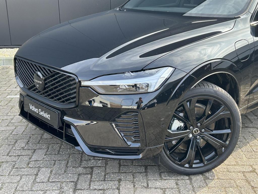Volvo XC60 2.0 T6 Plug-in hybrid AWD Plus Black Edition Elek, Automaat, Stof, Gebruikt, 4 cilinders