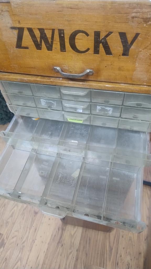 Authentieke Zwicky naaigaren kast - 140x35x35 cm, Huis en Inrichting, Kasten | Ladekasten, Ophalen