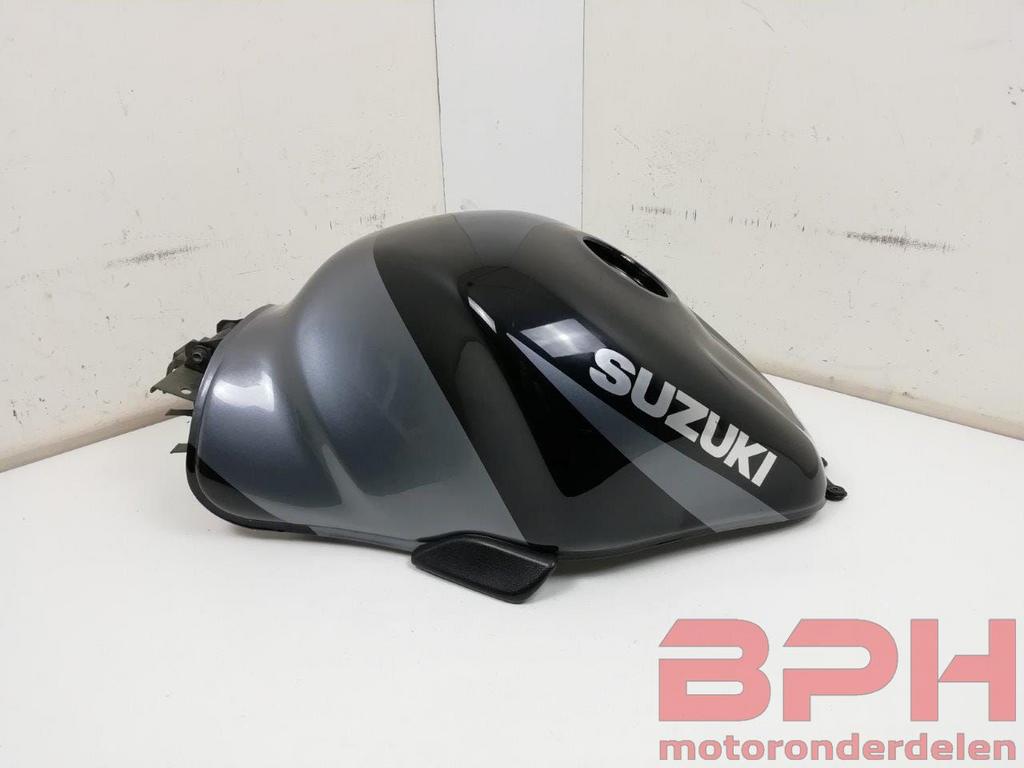 Tank Suzuki GSX1300R Hayabusa 2002 - 2007 GSX 1300 GSXR1300, Motoren, Gebruikt, -, -, Ophalen of Verzenden