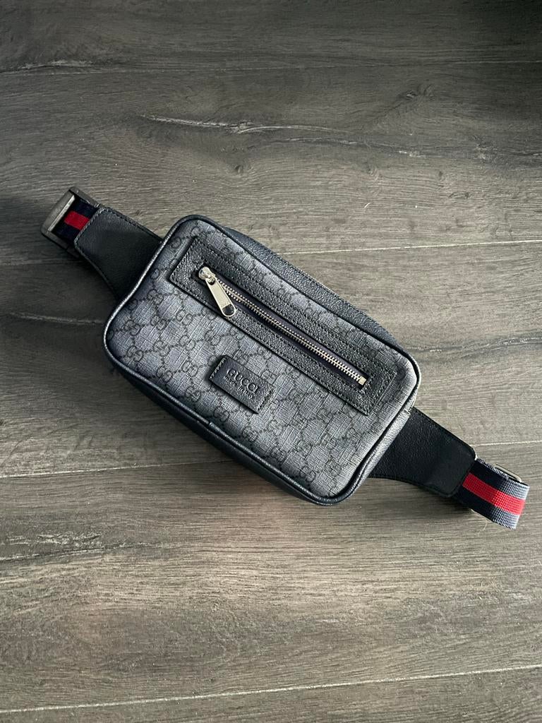 Gucci heuptas donkerblauw, Sieraden, Tassen en Uiterlijk, Tassen | Schoudertassen, Ophalen of Verzenden, Zo goed als nieuw, Blauw