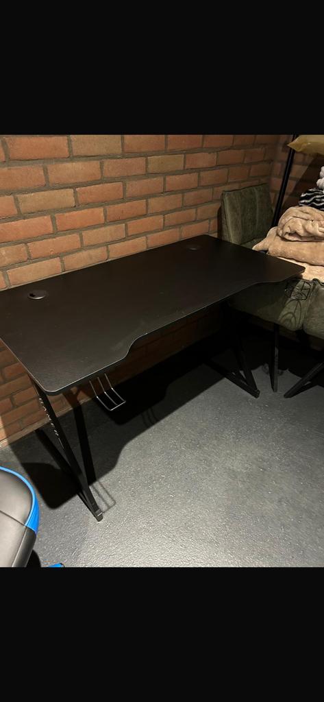 Gamebureau en Gamestoel Te koop weinig gebruikt!, Ophalen, Zo goed als nieuw