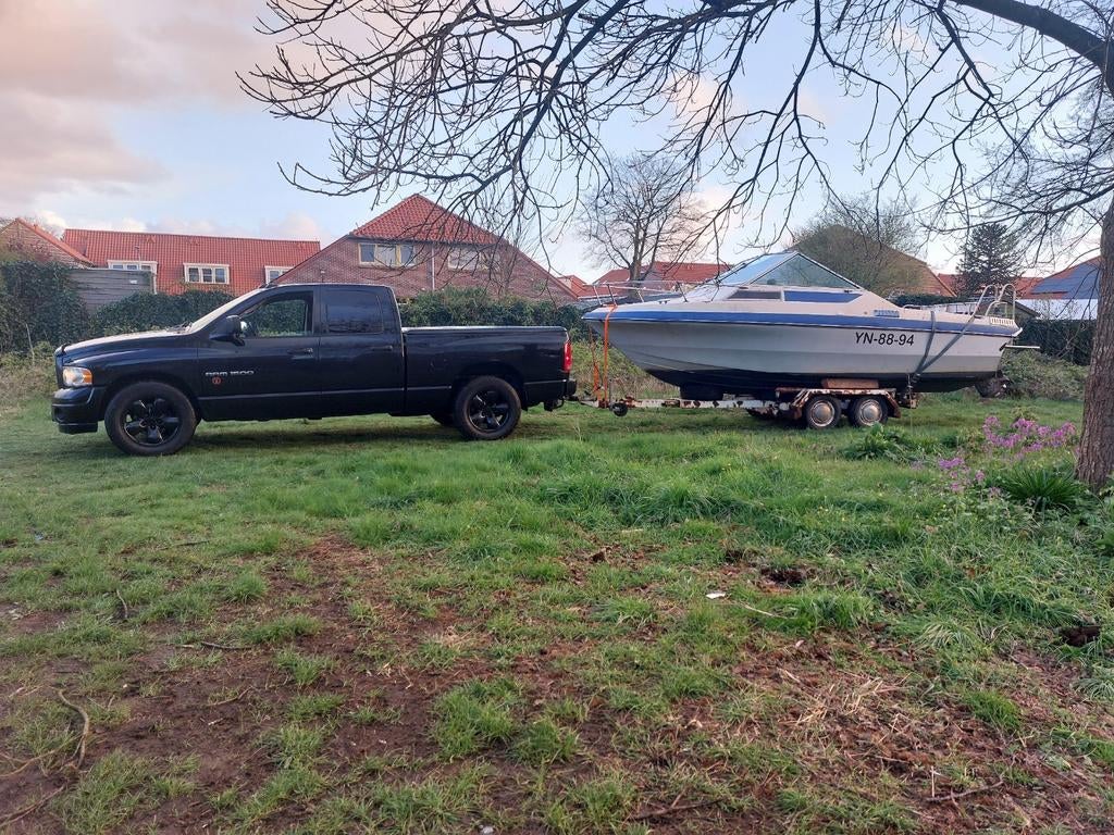 Glastron v225 bal harbor 140pk + trailer opknapper project, Watersport en Boten, Speedboten, Gebruikt, Binnenboordmotor, Ophalen of Verzenden