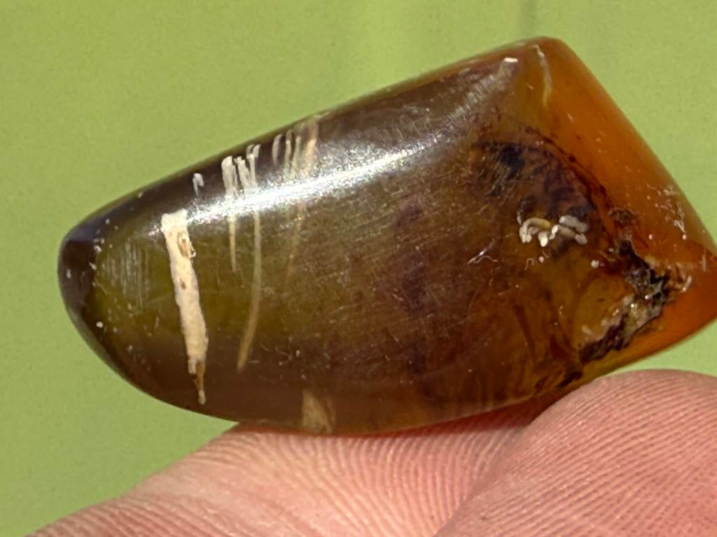 Blauwe Barnsteen Amber Indonesië Uv Actief, Verzamelen, Mineralen en Fossielen, Ophalen of Verzenden, Mineraal