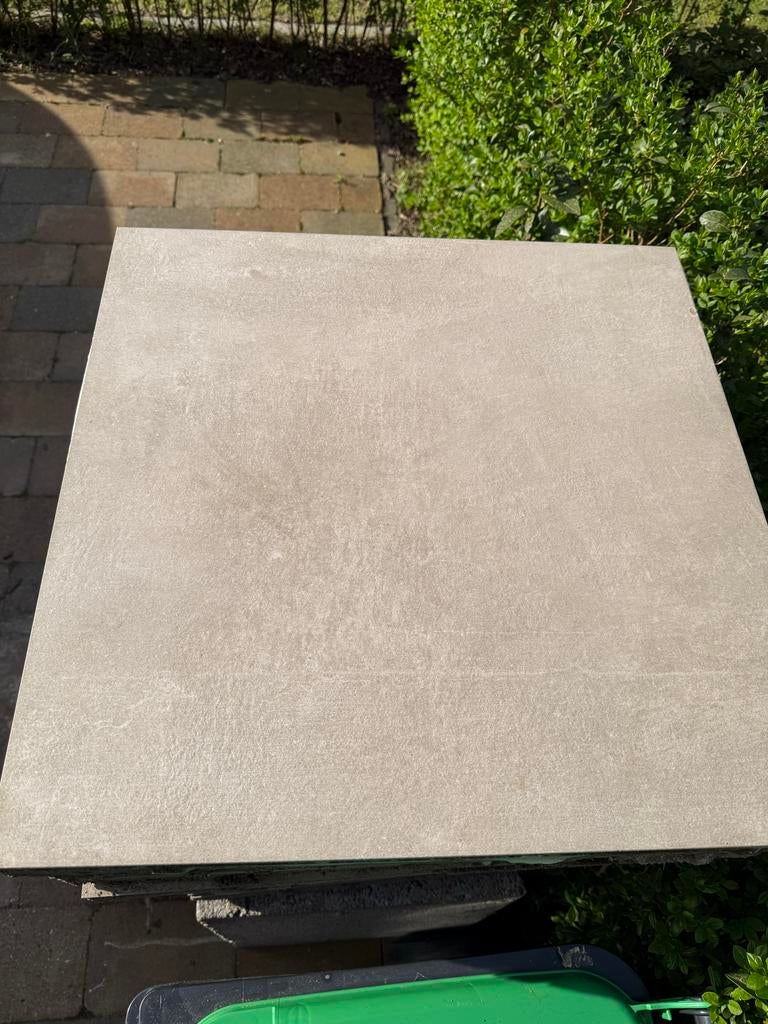 Keramische tuintegel op beton, 60x60x4cm, beige, Ophalen, Gebruikt, Keramiek, 10 m² of meer