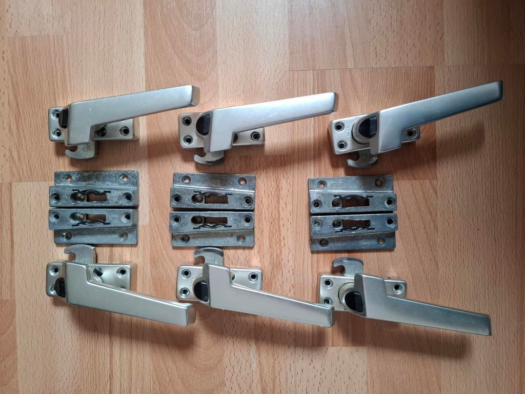 Raambeveiliging AXA, 6 stuks, Ophalen, Gebruikt