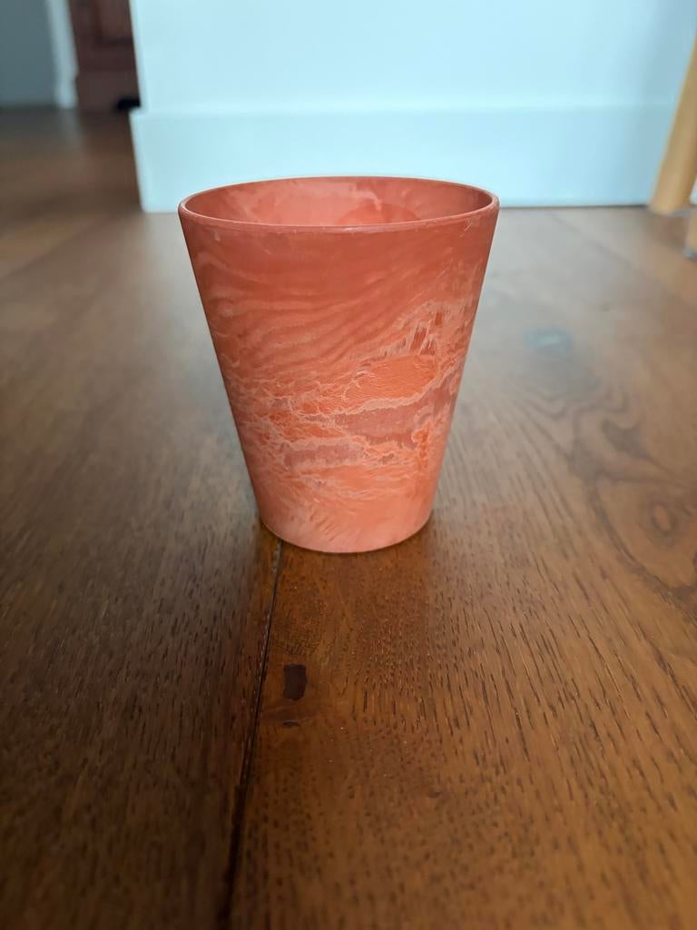 Terracotta kleurig potje, Kunststof, Gebruikt, Rond, Binnen