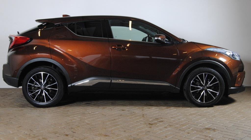 Toyota C-HR 1.2 First Edition | JBL | Dealer onderhouden | F, Voorwielaandrijving, Adaptive Cruise Control, Gebruikt, Euro 6