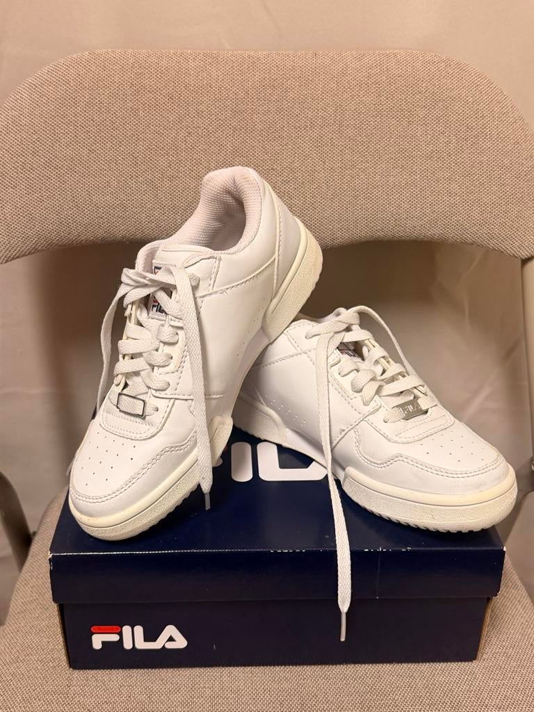Fila kids sneakers size 36 – like new condition, Kinderen en Baby's, Kinderkleding | Schoenen en Sokken, Ophalen of Verzenden