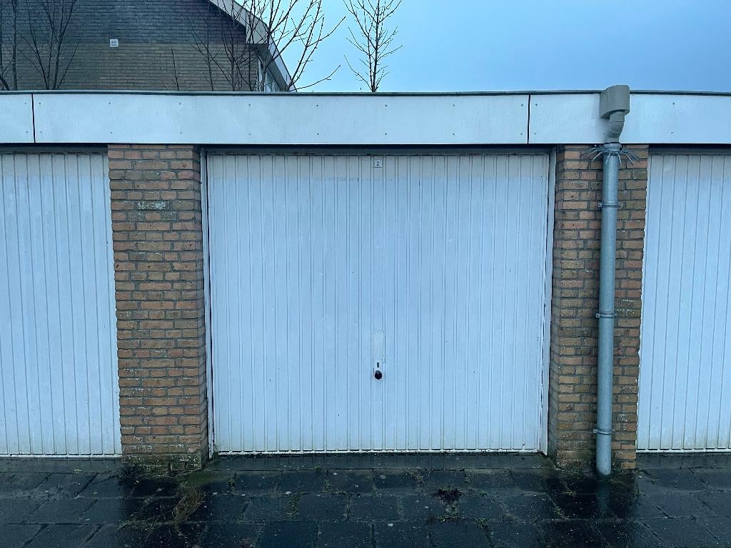 Garagebox (en) | Opslagruimte te huur in Franeker.