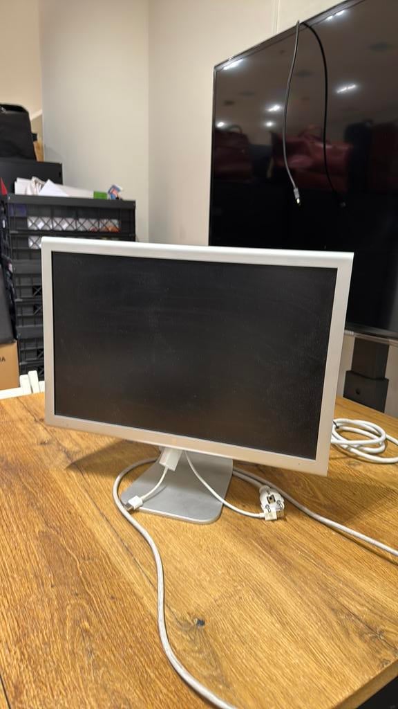 Apple cinema display, Computers en Software, Monitoren, Ophalen, Zo goed als nieuw, Onbekend, 60 Hz of minder