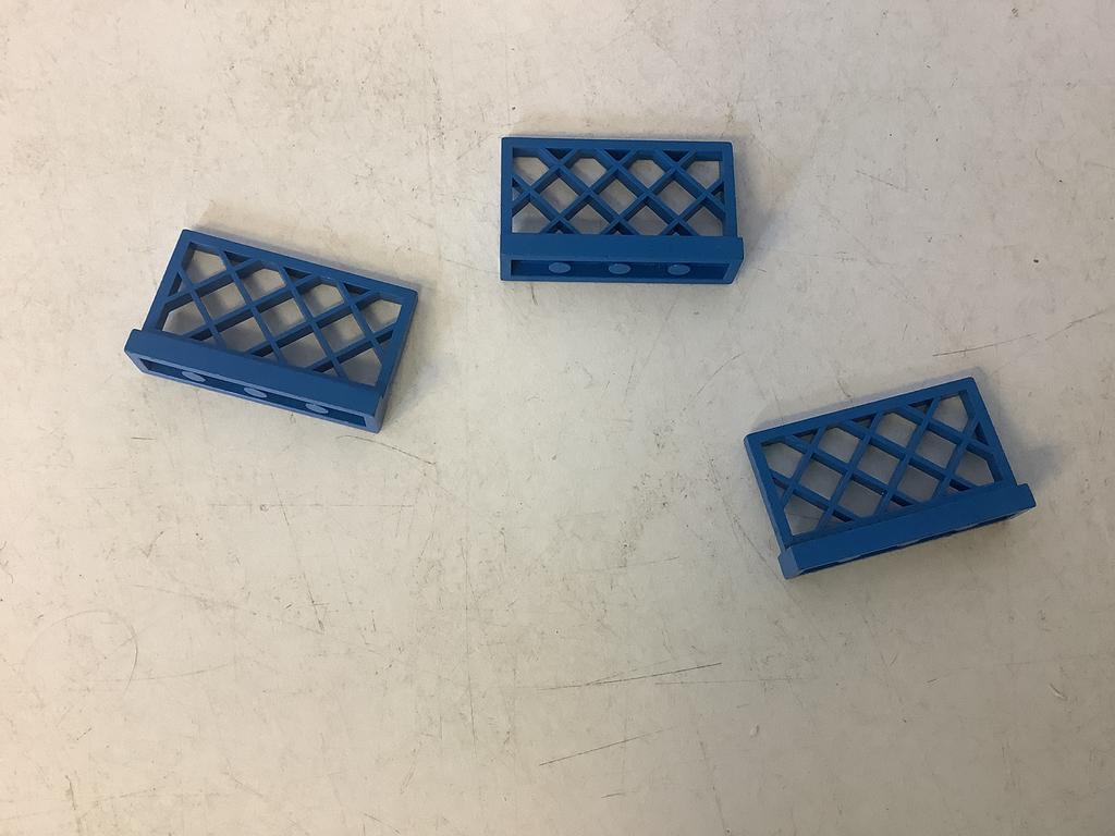 Lego hek raster 1x4x2 blauw, Kinderen en Baby's, Speelgoed | Duplo en Lego, Ophalen of Verzenden, Gebruikt, Losse stenen, Lego