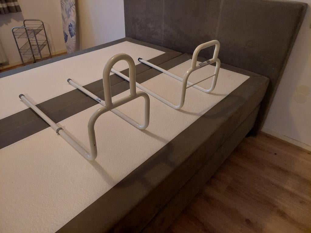 2 x bedsteun bedbeugel voor extra veiligheid en comfort, Ophalen, Gebruikt, Eenpersoons, Wit