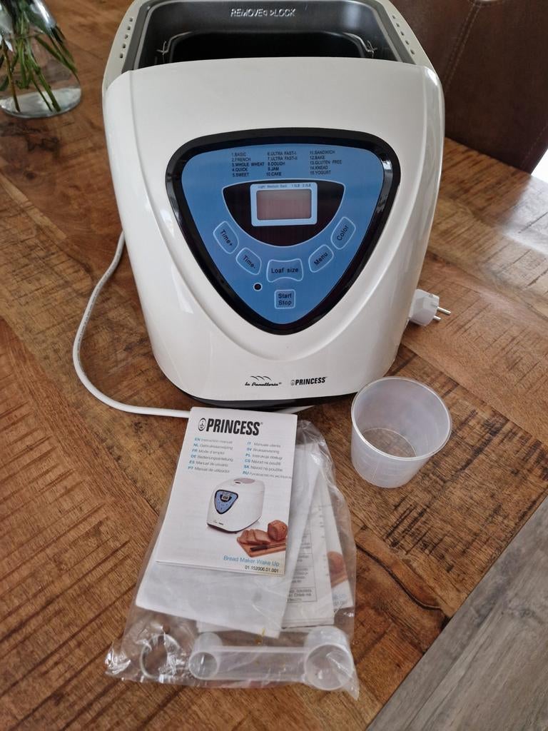 Princess Broodbakmachine - Zo goed als nieuw, compleet, Met timer, Kijkvenster, 800 tot 1200 gram deeg, Ophalen of Verzenden