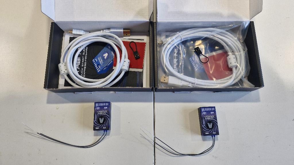 Mikado V-bar NEO V7 in originele verpakking met pro software, Hobby en Vrije tijd, Modelbouw | Radiografisch | Helikopters en Quadcopters