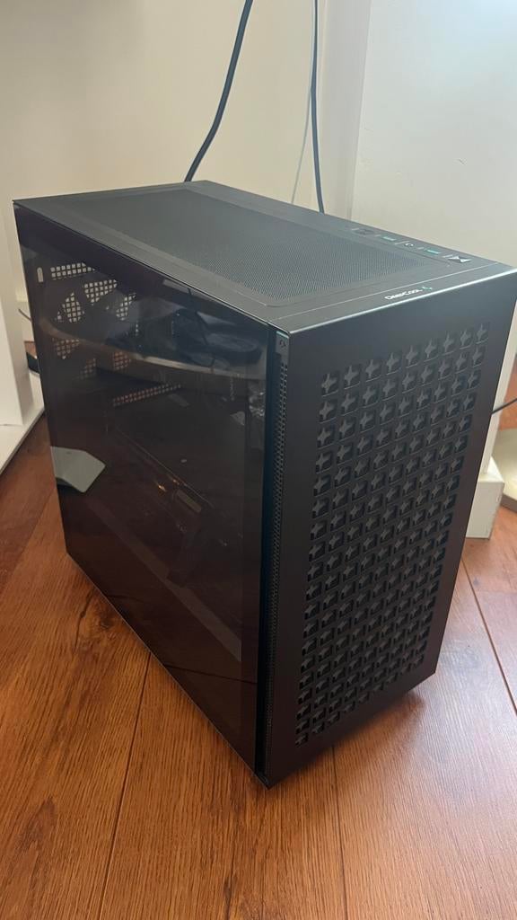 Stealth Rig - Ryzen 5 5600X RX 7700 XT 32GB RAM 1TB SSD, Computers en Software, Ophalen, 32 GB, Zo goed als nieuw, Gaming