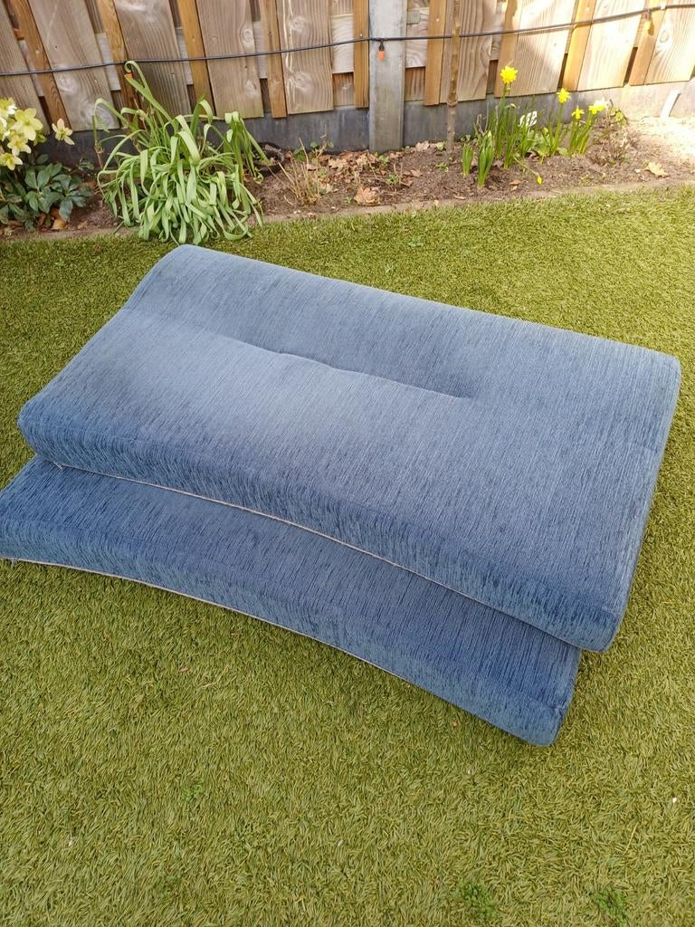 Goede en schone caravan zit of rug kussens voor weinig., Ophalen