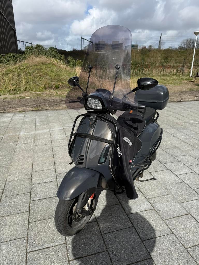 Vespa Sprint 2021 Full Option Custom, Ophalen of Verzenden, Zo goed als nieuw, Benzine, Vespa