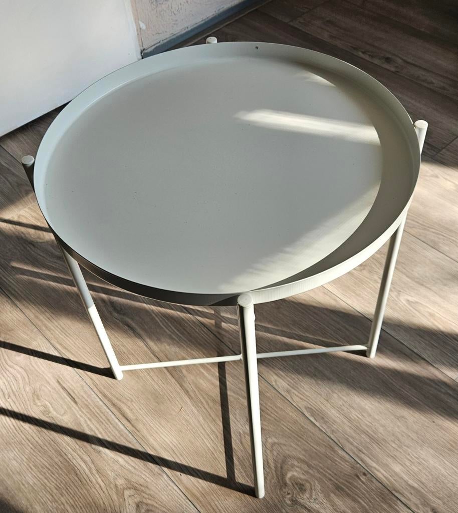 IKEA Gladom Bijzettafel - Wit, Huis en Inrichting, 45 tot 60 cm, Minder dan 55 cm, Gebruikt, Modern, Scandinavisch