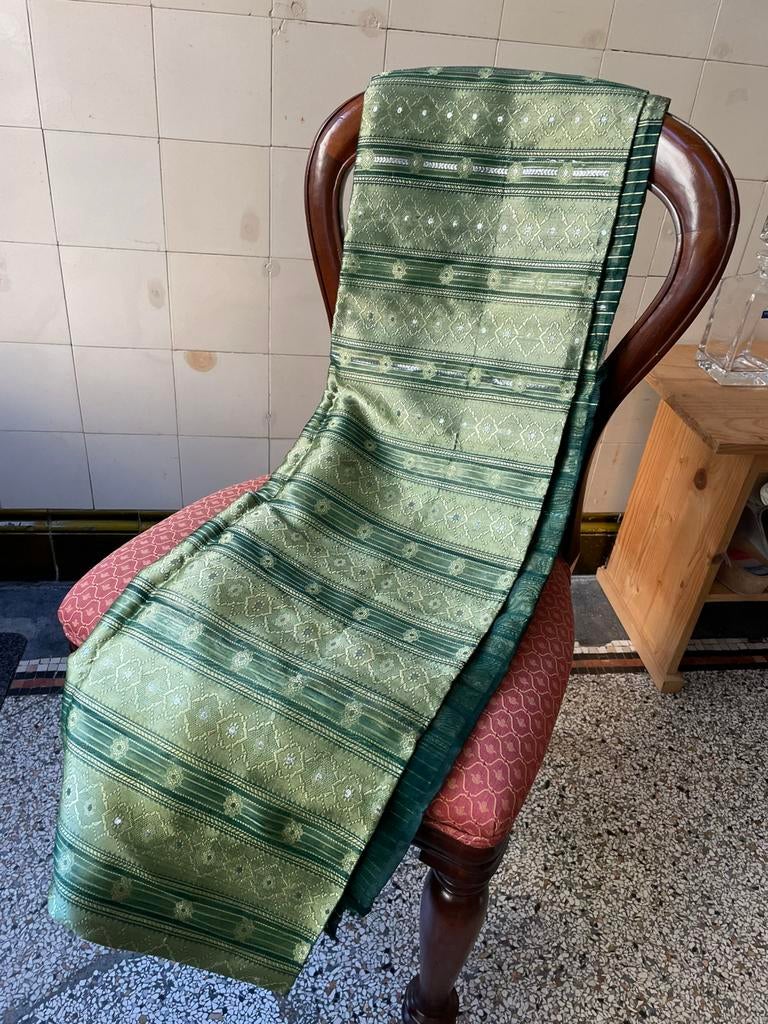 Sari , div groen tinten , origineel Indonesisch, Ophalen of Verzenden, Zo goed als nieuw, Huwelijk, Kleding