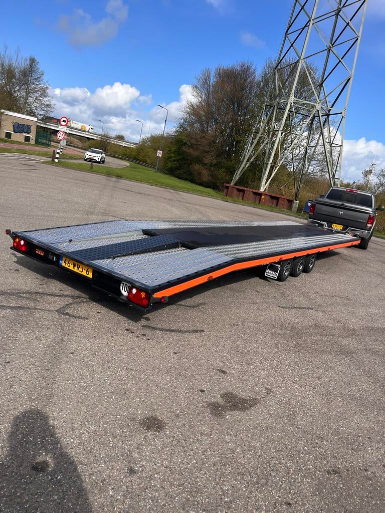 Niewiadow Auto Transporter, 2 Auto Ambulance 3500kg 3 Asser, Ophalen, Zo goed als nieuw