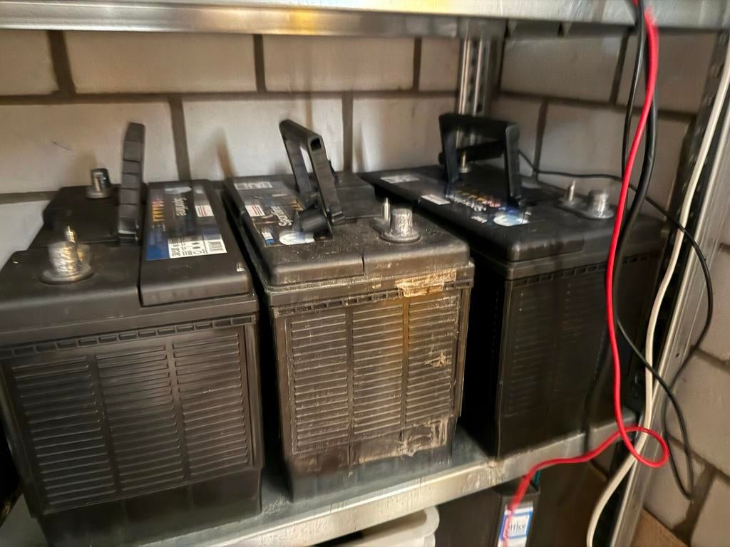 Complete elektrische buitenboordmotor set met 3 accu's, Ophalen, Gebruikt