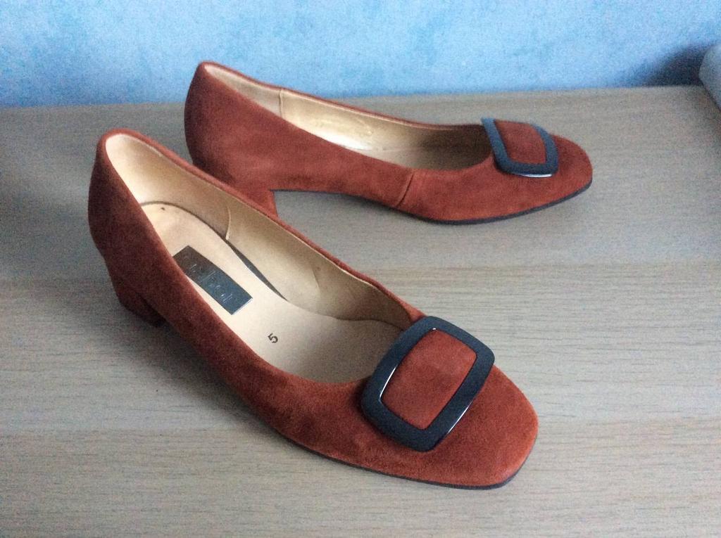 Gabor elegante suède pumps maat 38, Pumps, Bruin, Verzenden, Zo goed als nieuw