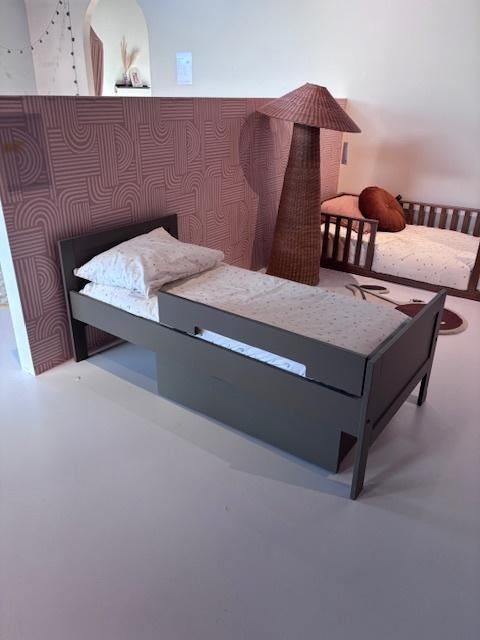 Europe Baby Felix II Peuterbed Chestnut 70 x 150 cm, Ophalen, 70 tot 85 cm, 140 tot 160 cm, Zo goed als nieuw