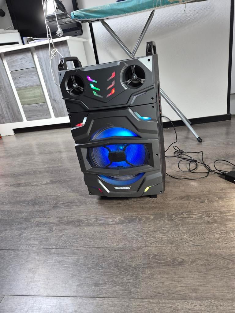 Temeisheng Draagbare Bluetooth Speaker met LED Verlichting, Gebruikt, Overige typen, 60 tot 120 watt, Ophalen