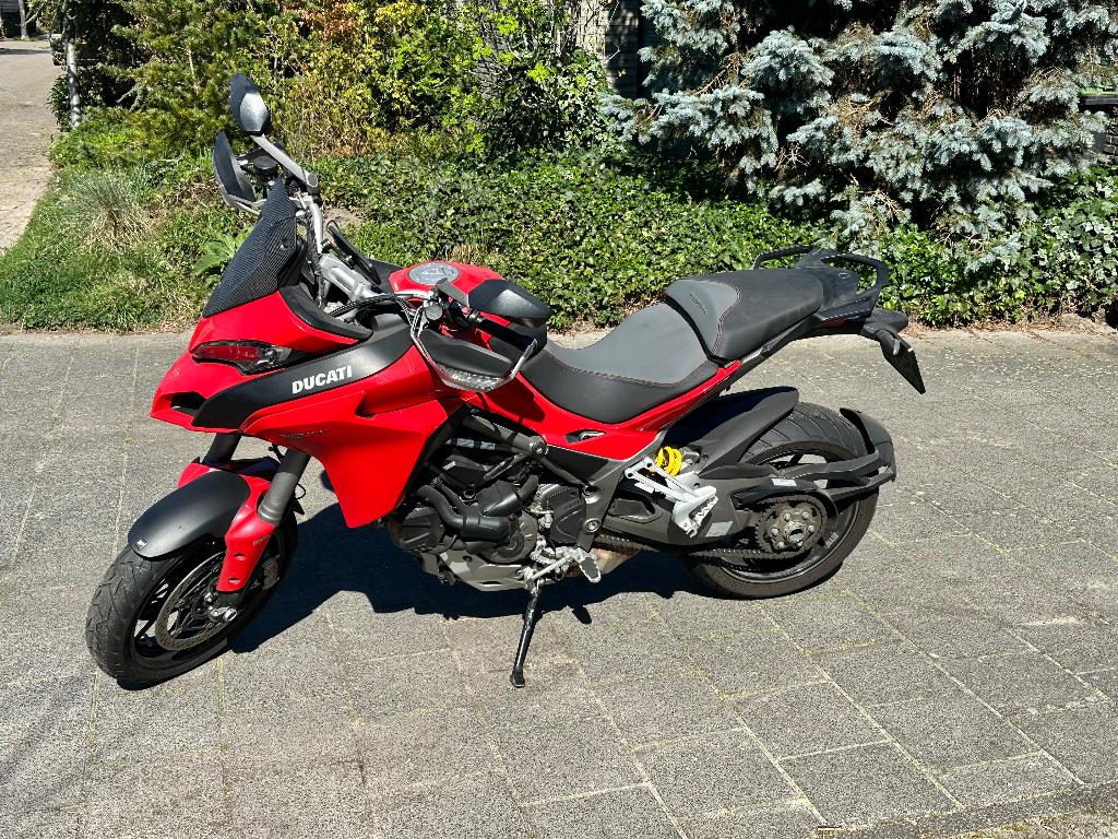 Ducati 1260S - 2019, 2 cilinders, Handvatverwarming, Motorrijbewijs A, Super Sport
