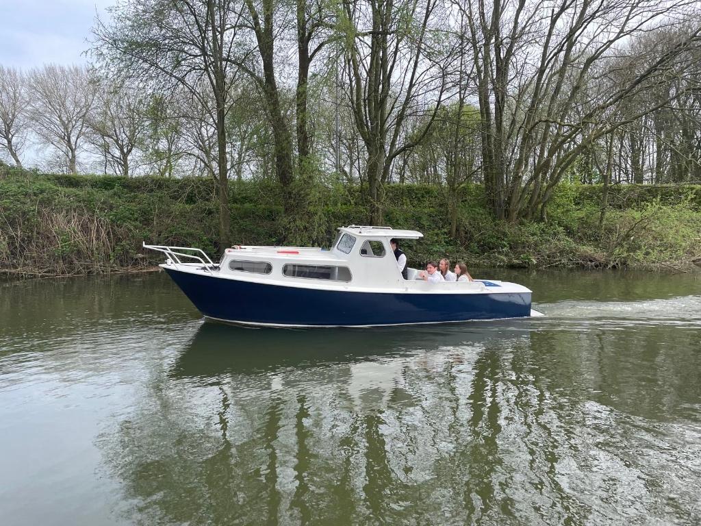 Peereboom 720 - Verlengde Peereboom 660, Watersport en Boten, Motorboten en Motorjachten, Ophalen, 10 tot 30 pk, Gebruikt, Staal