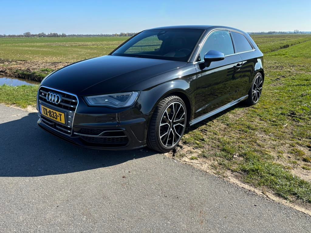 Audi S3 2.0 TFSI Quattro | 301 PK | Pro Line Plus, Automaat, S3, Zwart, 4 cilinders