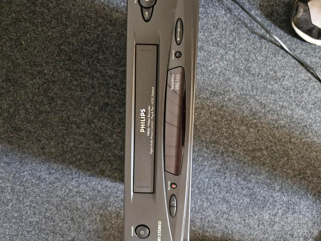 Philips VHS-speler met Disney videobanden, Ophalen