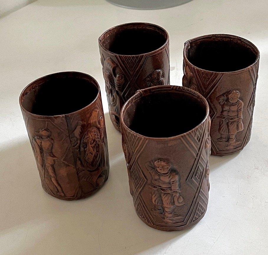Vier leren bekers, Ophalen of Verzenden, Glas, Overige stijlen, Kop(pen) en/of Schotel(s)