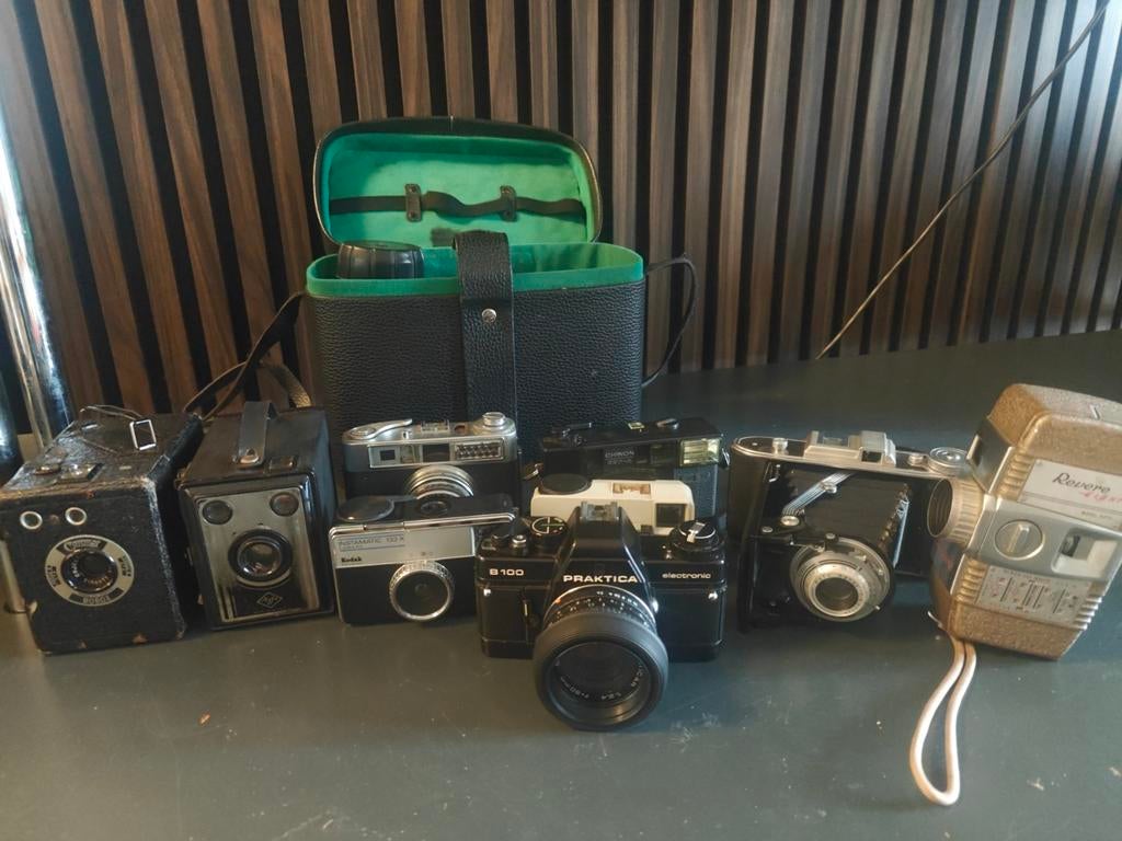 Verzameling Analoge Foto Camera's met Lenzen en Accessoires, Audio, Tv en Foto, Fotocamera's Analoog, Ophalen of Verzenden, Compact