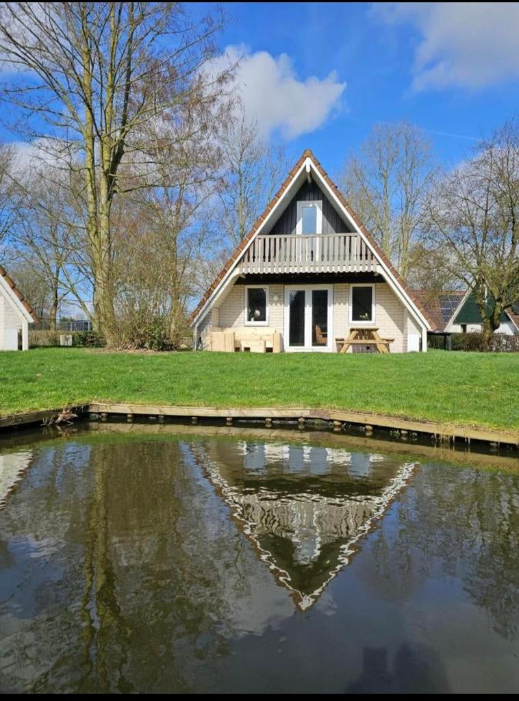 6 pers. Vakantiehuis aan (vis)water op kindvriendelijk park, Open haard, Chalet, Bungalow of Caravan, Eigenaar, 6 personen