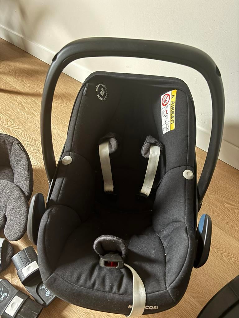 Maxi-Cosi Pebble pro (incl base), Kinderen en Baby's, Autostoeltjes, Ophalen, Zijbescherming, Zo goed als nieuw, Isofix