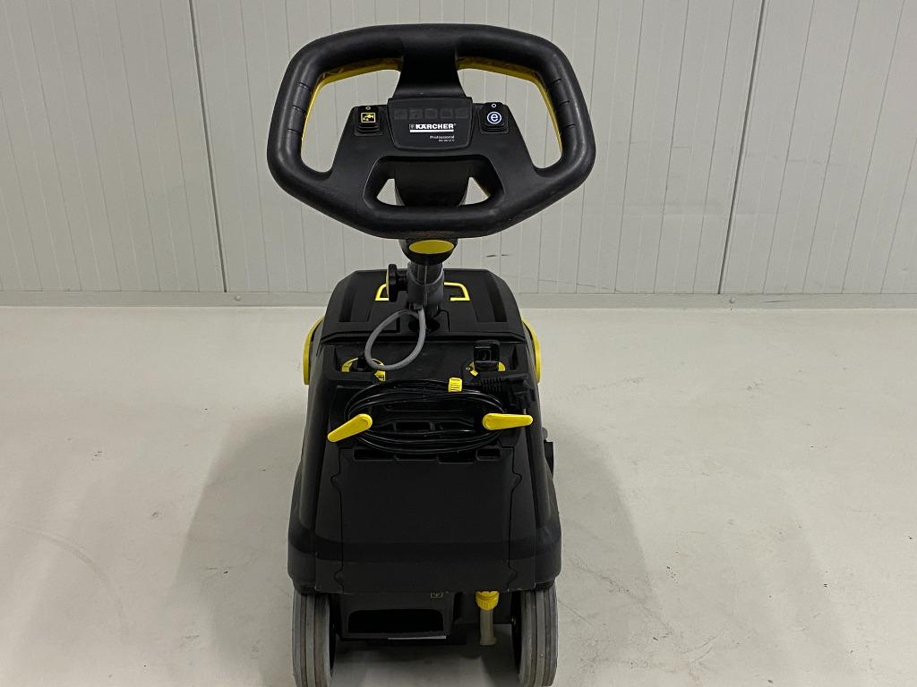 KARCHER SCHROBMACHINE BD 38/12 C Bp Pack, Ophalen of Verzenden, Zo goed als nieuw, Schrobmachine
