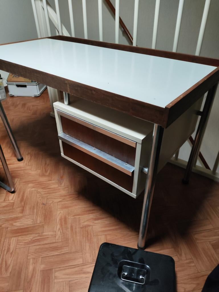 Vintage jaren '60/'70 bureau, Ophalen of Verzenden, Gebruikt