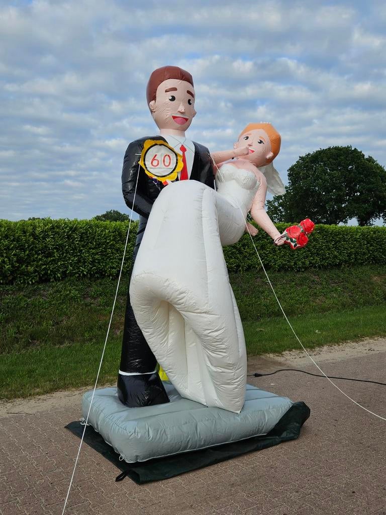 Bruidspaar te huur!!, Ophalen, Zo goed als nieuw, Verjaardag