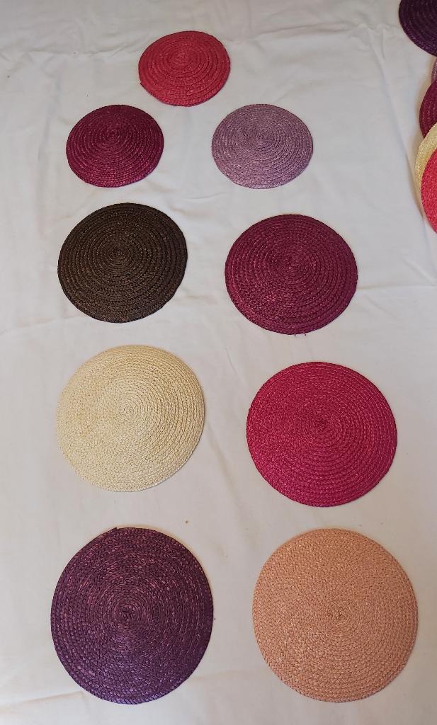 Nieuwe stro kapjes (A) Vele kleuren maten Hoeden Fascinators, Ophalen of Verzenden, Nieuw, Meerdere media, Kunst en Creatief