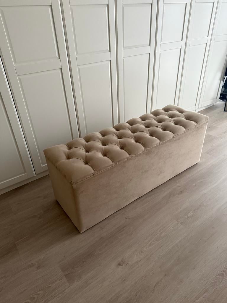 Beige velvet poef hocker bank voeteneinde opbergruimte, Ophalen, Minder dan 50 cm, 125 cm of meer, Velvet chesterfield