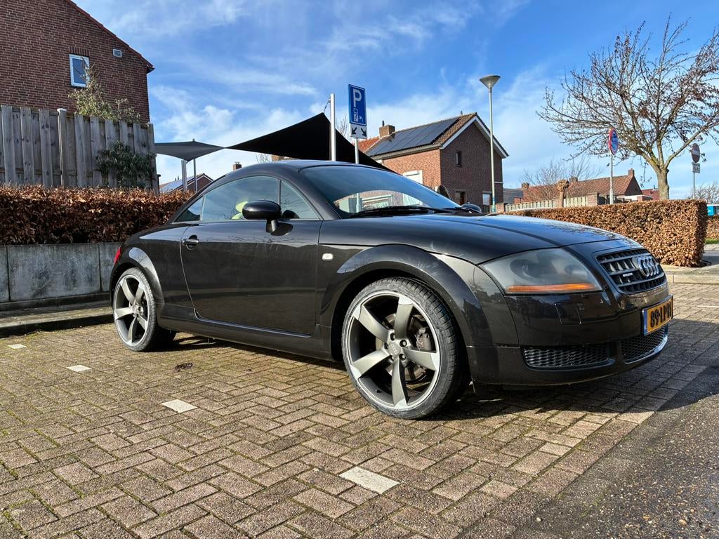 Audi TT 1.8 T Coupe Quattro 165KW 2003 Zwart, TT, 1440 kg, Beige, 4 cilinders