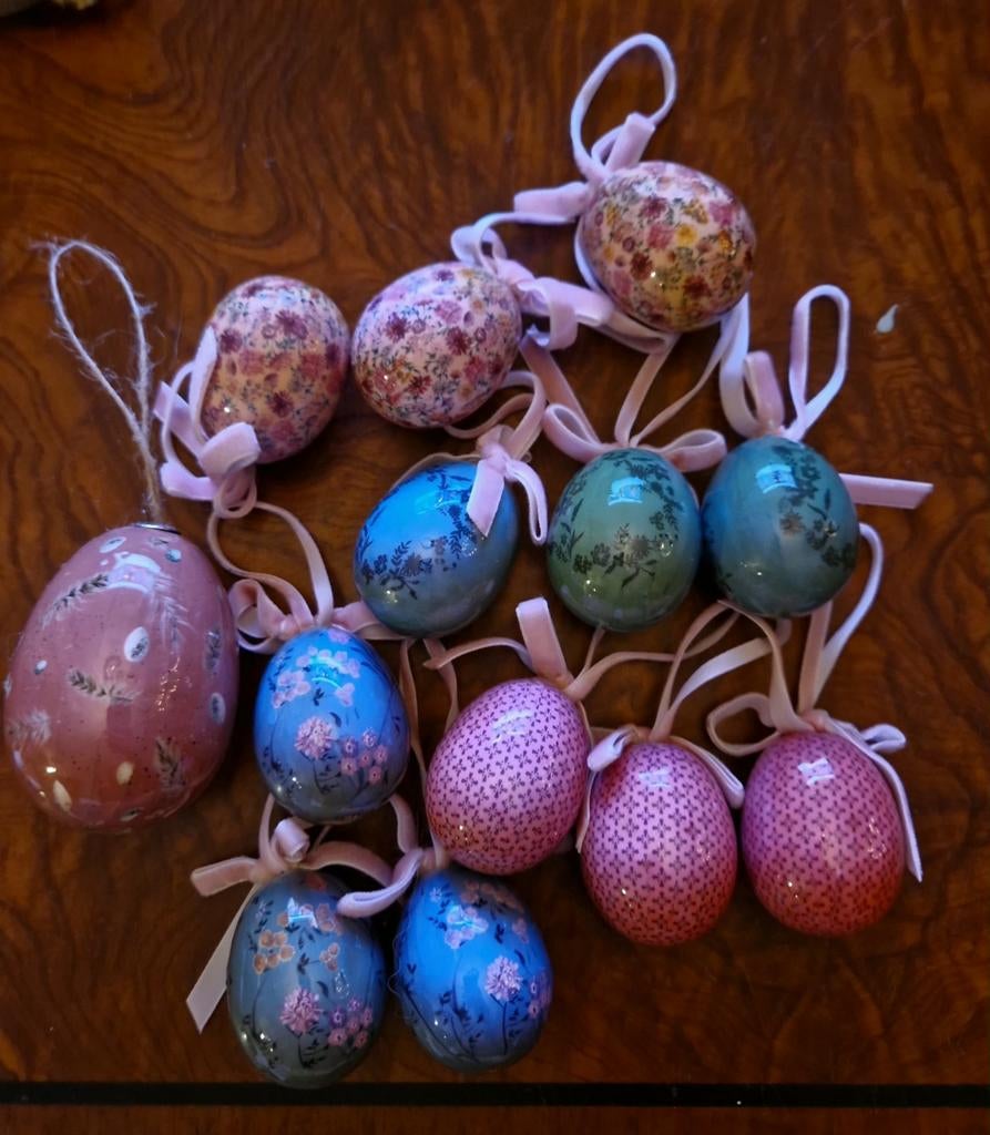 Vrolijke paasdecoratie en houten paasdecoratie, Ophalen, Zo goed als nieuw