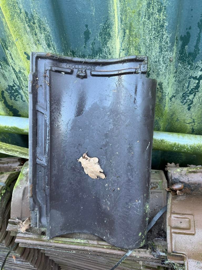 Dakpannen monier ovh, Ophalen, Steen of Klei, Zwart, Nieuw