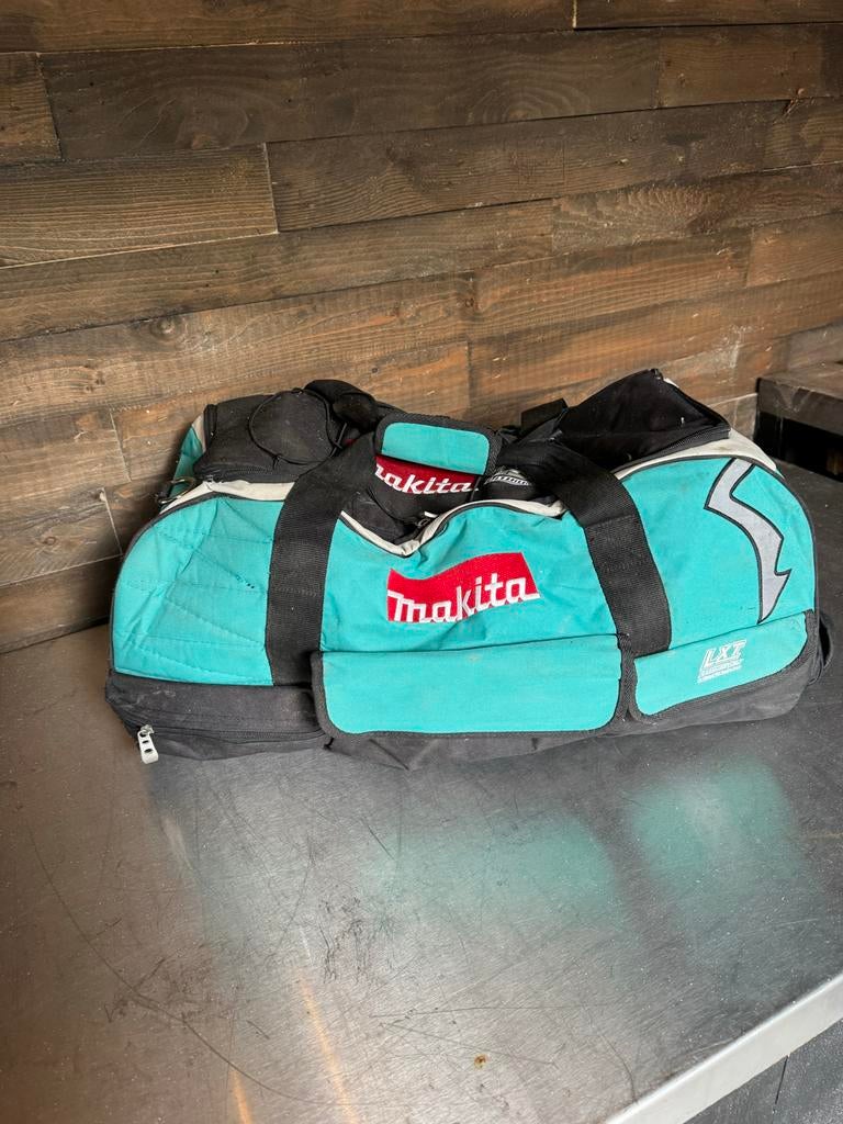 Makita Gereedschaps  trolley op Wieltjes sys-roll sporttas, Ophalen of Verzenden, Gebruikt, 30 cm of meer, Wieltjes