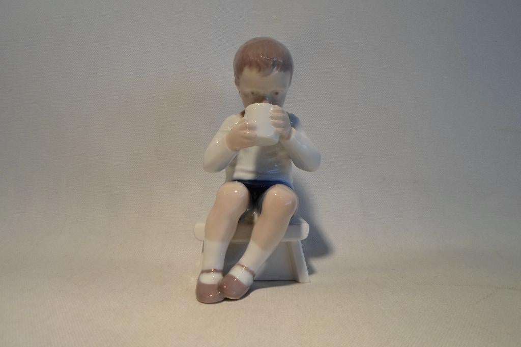 Bing & Grondahl Beeldje Victor, Ophalen of Verzenden, Zo goed als nieuw, Mens