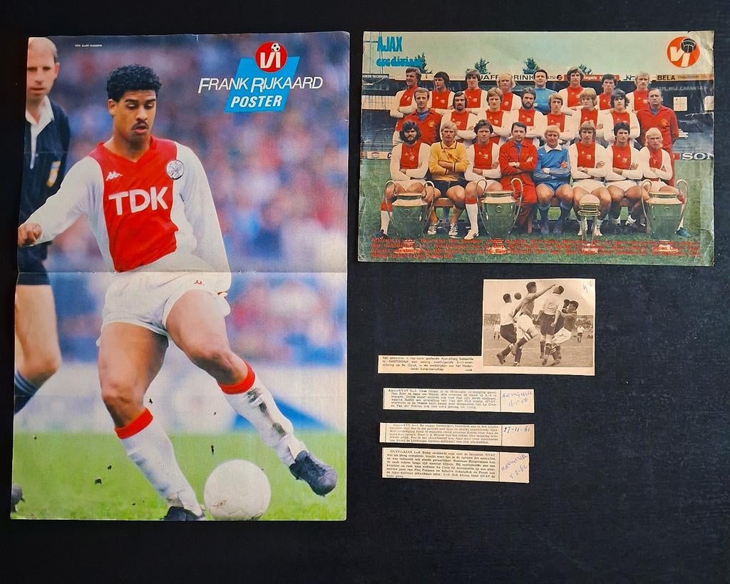 Aantal oude Ajax knipsels en 2 posters., Verzamelen, Ophalen of Verzenden, Gebruikt, Ajax, Poster, Plaatje of Sticker