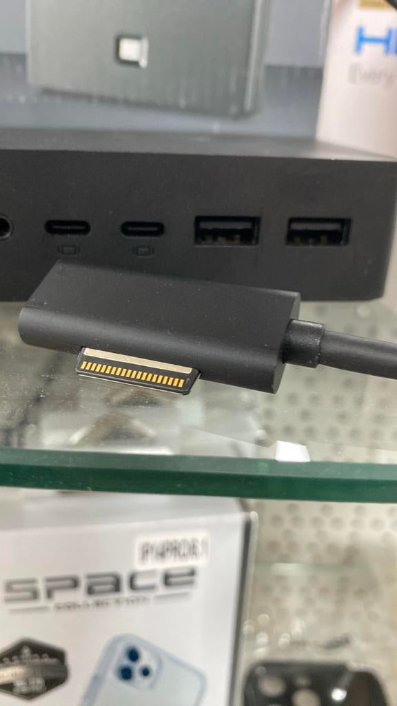 Surface Pro Oplader - Origineel dockingstation, Computers en Software, Laptop-opladers, Ophalen, Gebruikt